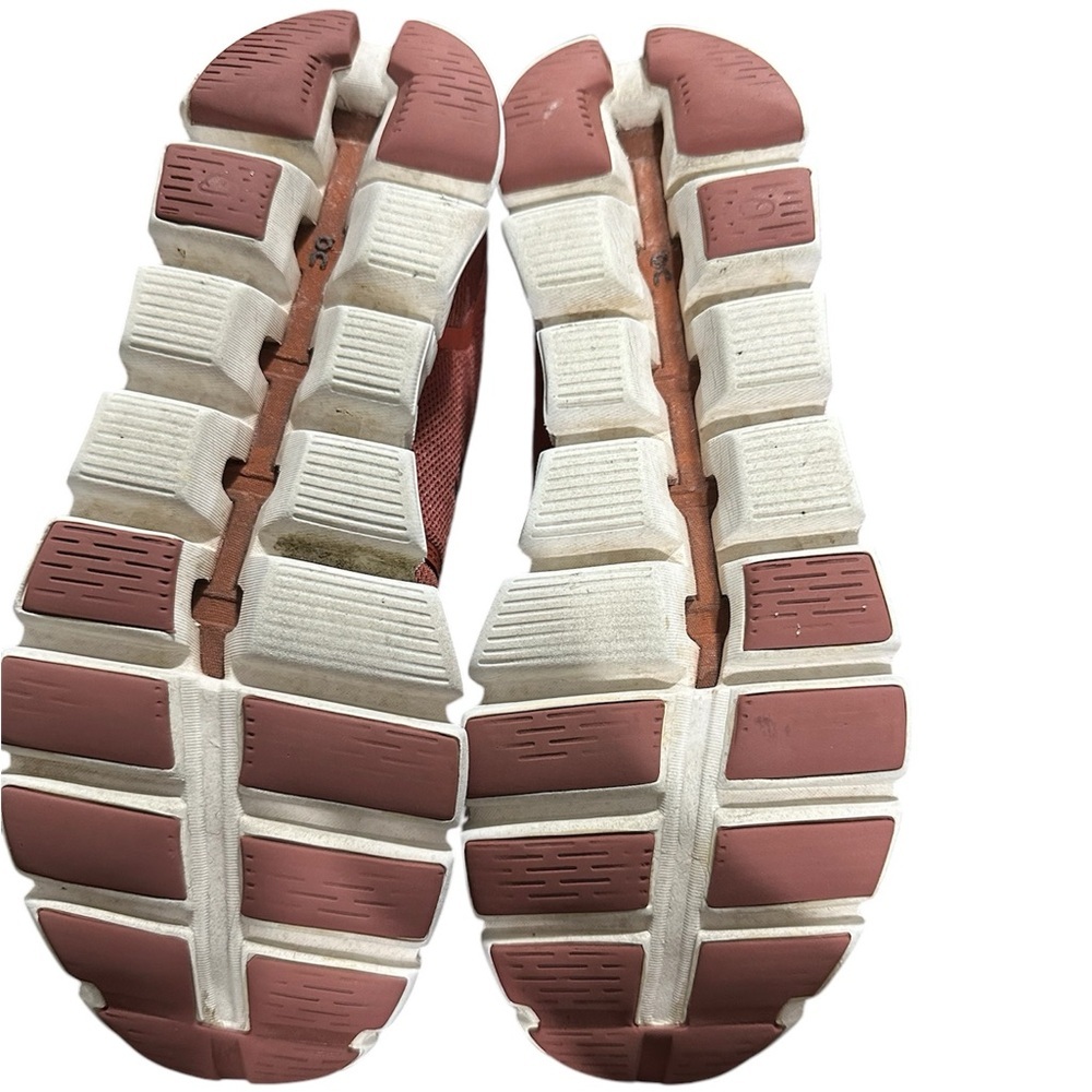 Women's On Cloud 5 Size 9.5 Ruby Rust Red - image 5